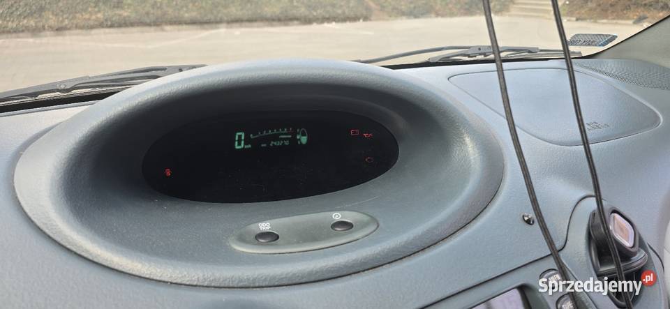 Yaris 2001 małe pieniądze benzyna śląskie Sosnowiec