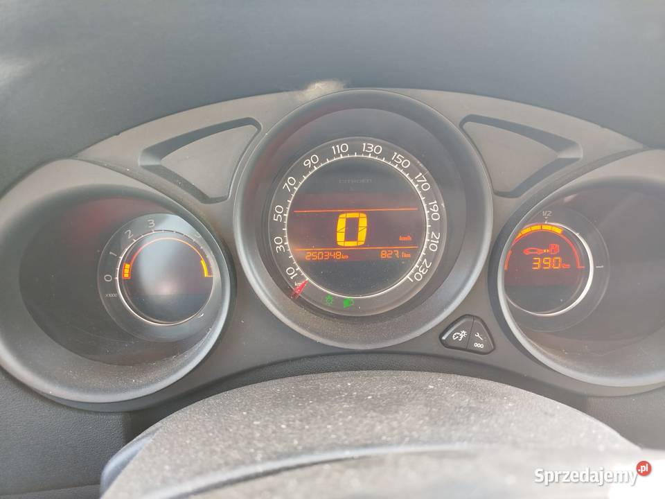 Citroen C4 II 16 benzyna w stanie welurowa tapicerka Nowy Sącz