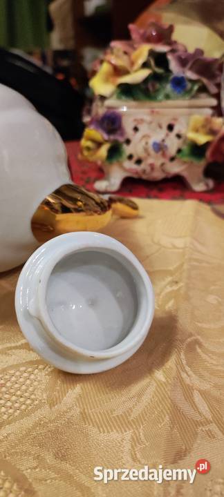 Niewielki zgrabny dzbanek biel bordo złoto Porcelana i szkło Wrocław