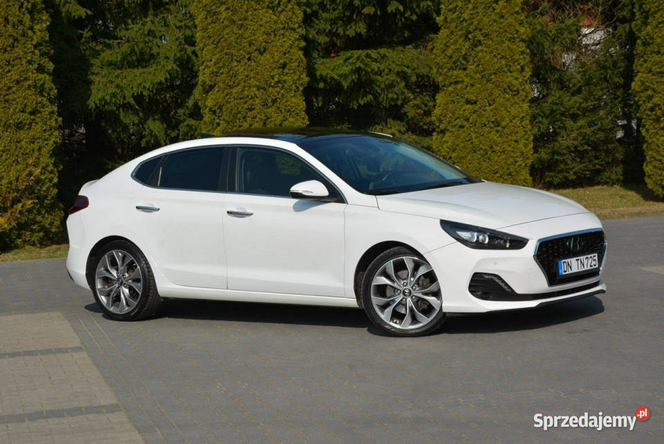 Hyundai i30 Fastback Premium Navi Kamera Ostrów Mazowiecka