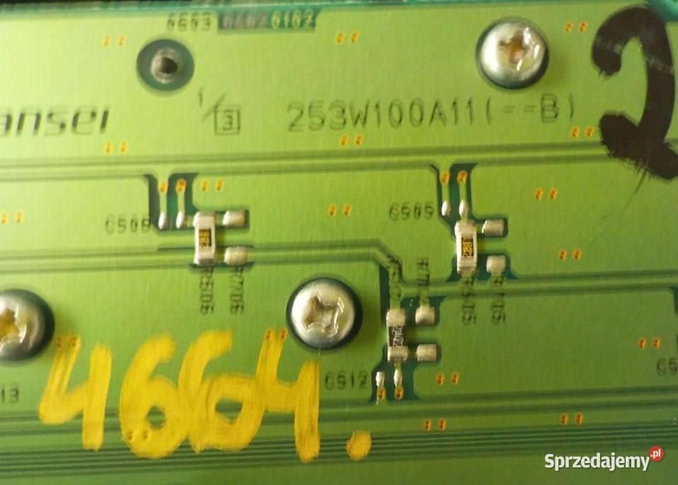 PANEL RADIA INFINITI M35 M37 M30D Q70 Nowy Tomyśl