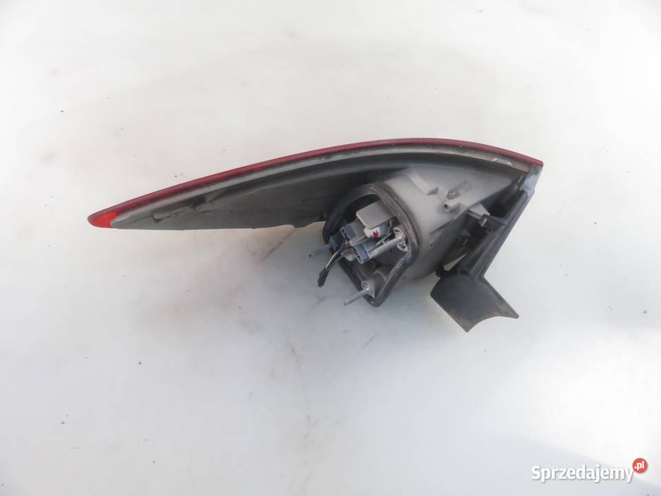 LAMPA PRAWA TYLNA FORD MONDEO IV 7S7113404B