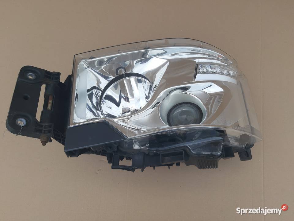 RENAULT GAMA T RANGE REFLEKTOR LEWY LAMPA LEWA Części samochodowe lubuskie Trzciel sprzedam