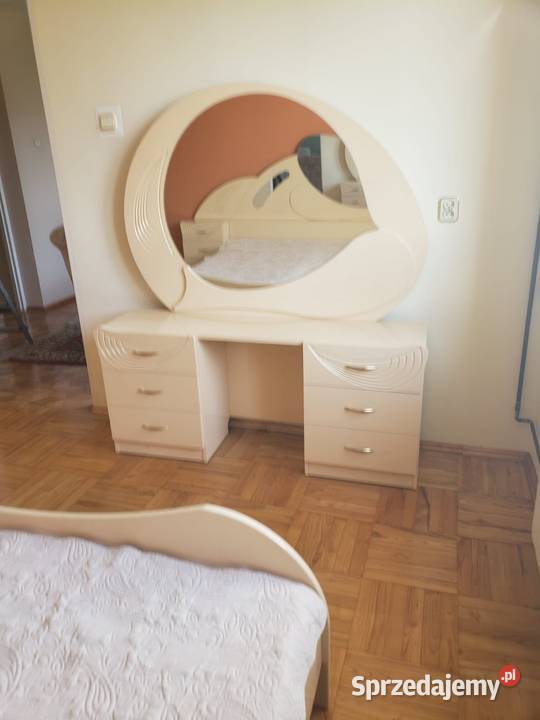 Meble łóżko190x210 dwa fotele toaletka