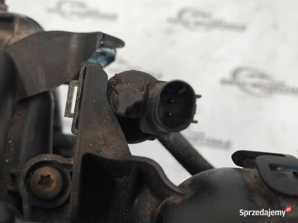 MERIVA CORSA 14 12r A14XER 100 151 kolektor osobowe sprzedam