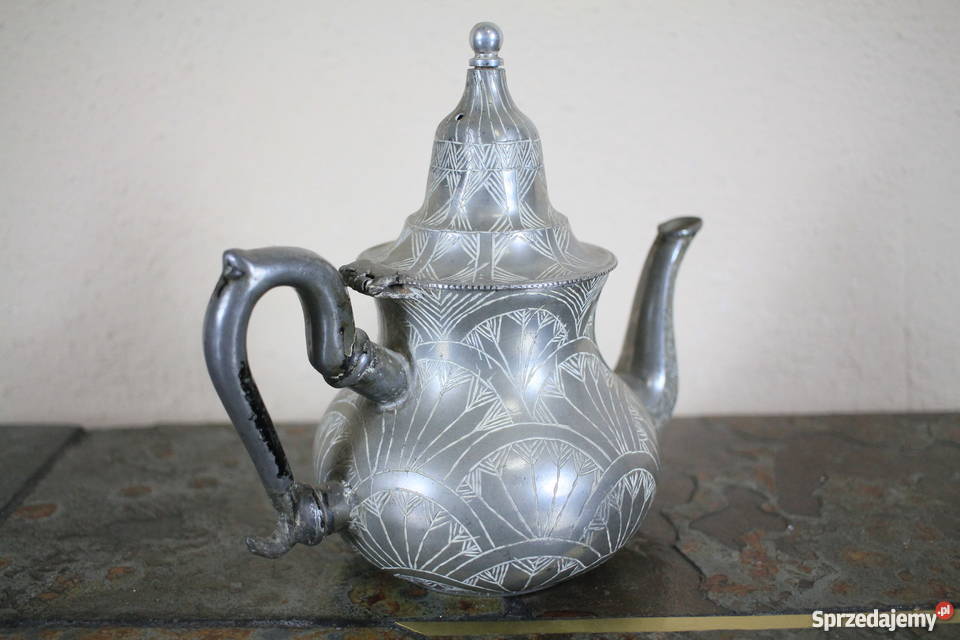 Piękny i klasyczny dzbanek inny kolor Pszczyna