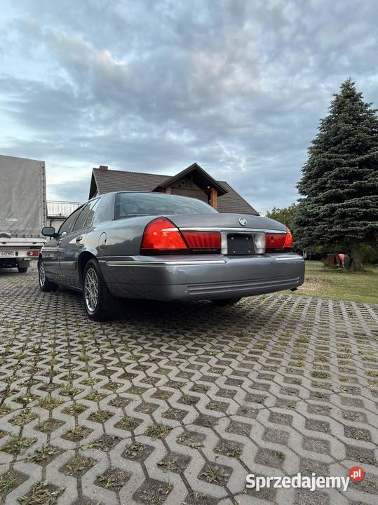 Mercury Grand Marqius/ Crown Victoria 1999r