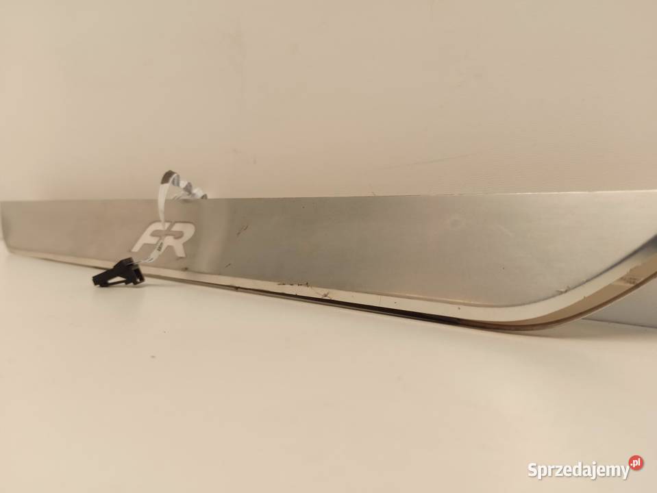 SEAT LEON IV LISTWY NAKŁADKI PROGOWE 5FA947417A sprzedam