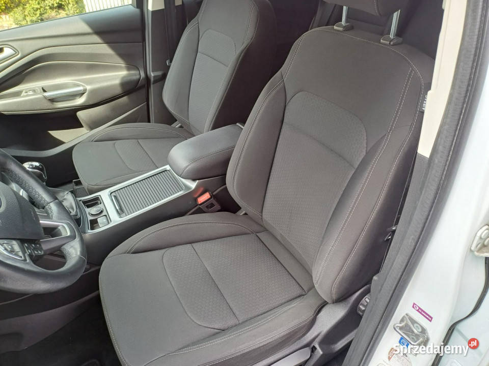 Ford Kuga zadbany serwisowany bogata wersja Łochowo
