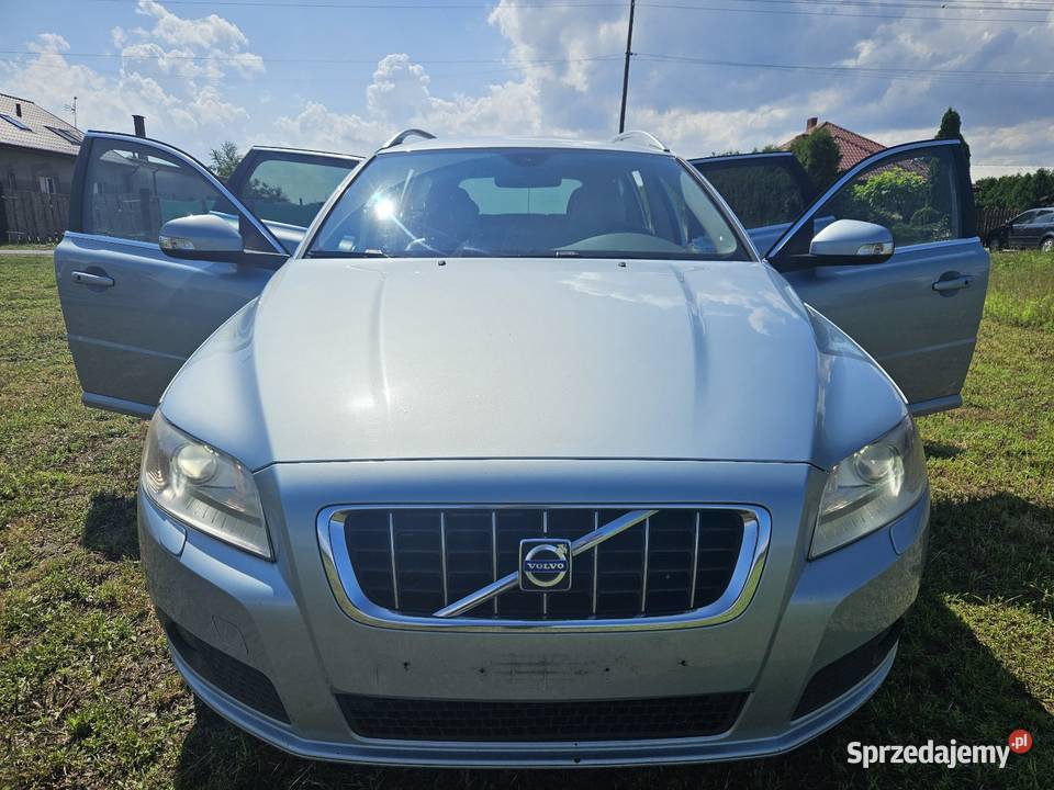 Volvo V70 2008r 20 benzyna 145 Summum Ładny łódzkie Karolew