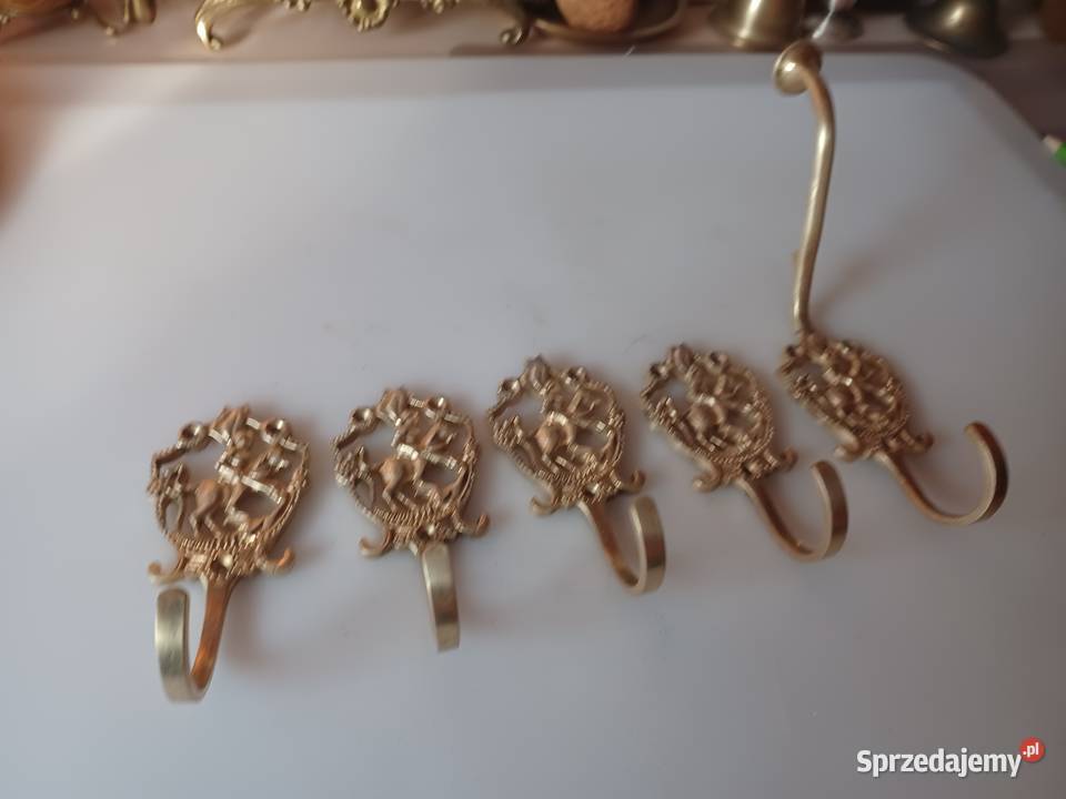 Komplet pięciu wieszaków mosiężnych Poznań