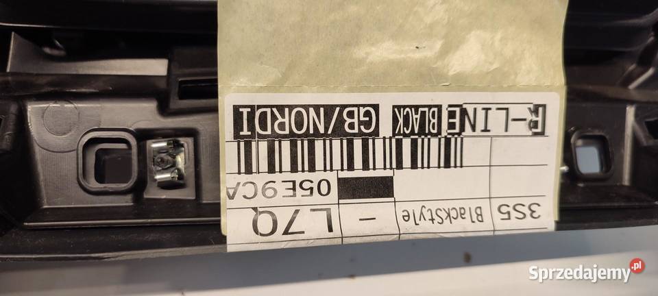 VW TAYRON DESKA KOKPIT RHD ANGLIK 57M857003C