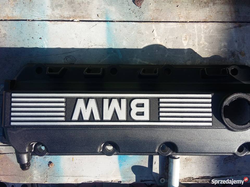 BMW Seria 3 E30 Części pokrywa zaworów osobowe lubelskie Biłgoraj