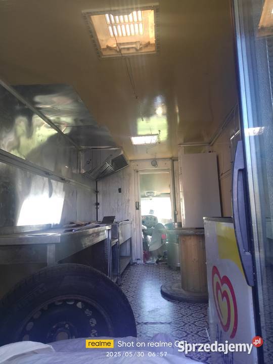 Sprzedam food trucka iveco deyli 28 2006r Rok produkcji 2006 Iveco Białystok