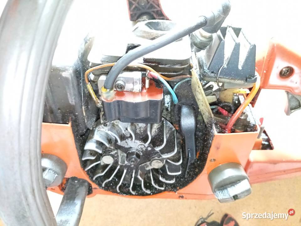 Husqvarna 40 uszkodzona Stalowa Wola sprzedam