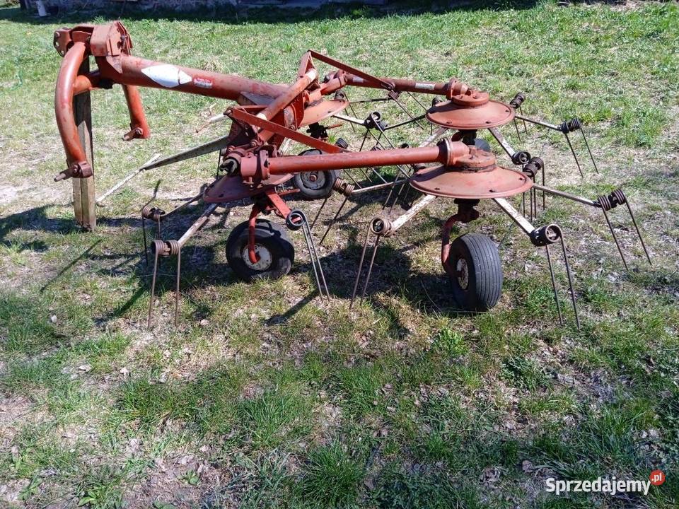 Przetrząsarka KUHN Model GF452 M warmińsko-mazurskie Kabiny