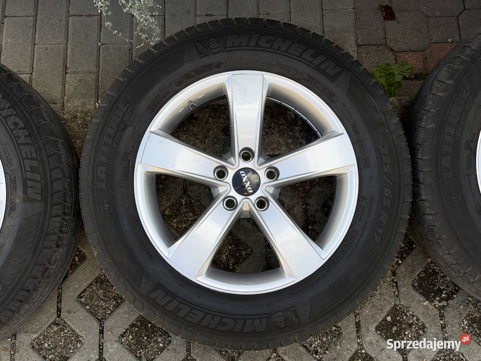 Koła Alufelgi 5x1143 R17 OXXO 7J ET39 601 22565