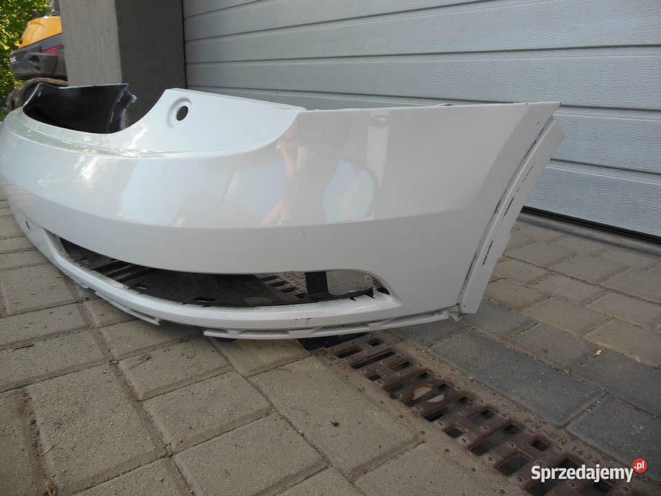 Audi Q3 8U0 LIFT 14 Zderzak tył tylny 8U0807385C Kozy