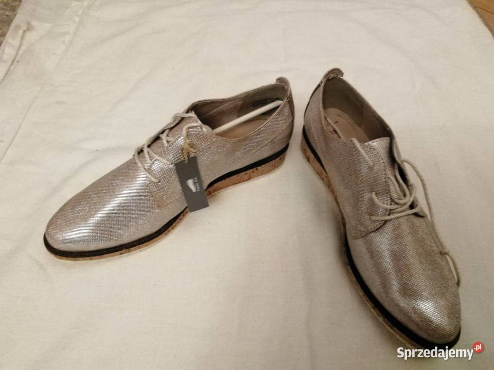 Nowe skórzane półbuty Marco Tozzi