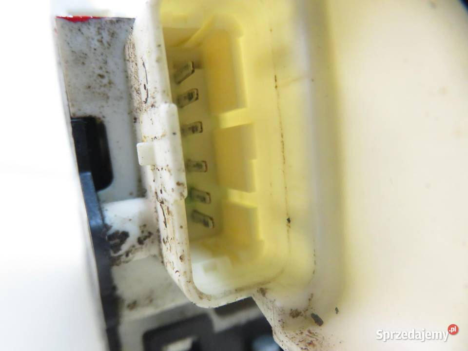 ZAMEK LEWY PRZEDNI CITROEN C4 I 9647172780