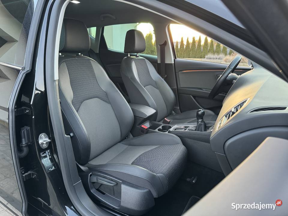 Seat Leon 15 BENZYNA Klimatronik Nawigacja czujnik zmierzchu Konin