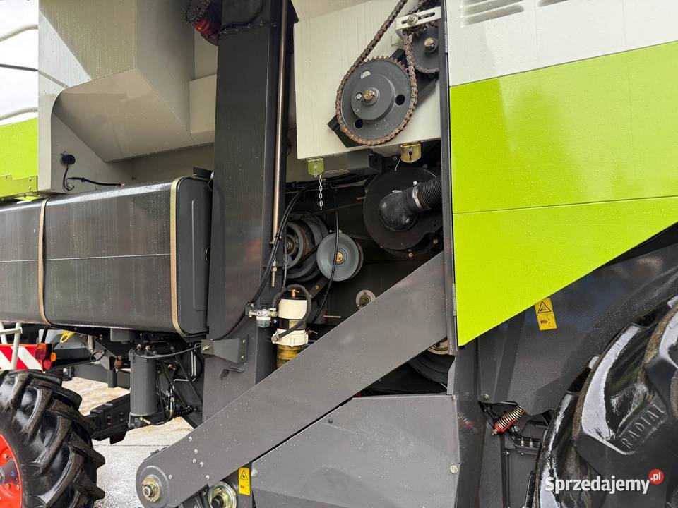 Kombajn zbożowy Claas Mega 370 pro 2007 heder 6m Zbożowe