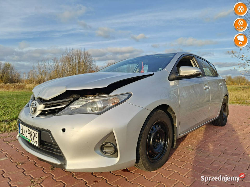 Toyota Auris II 2012 Hatchback Karczew
