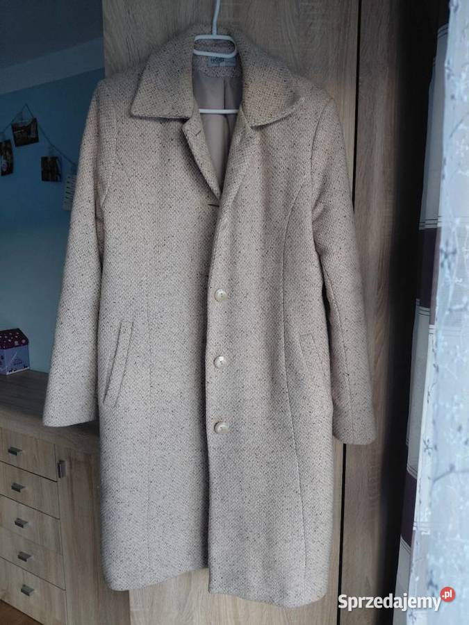 Płaszcz damski zimowy Kurtki i płaszcze Iwkowa sprzedam