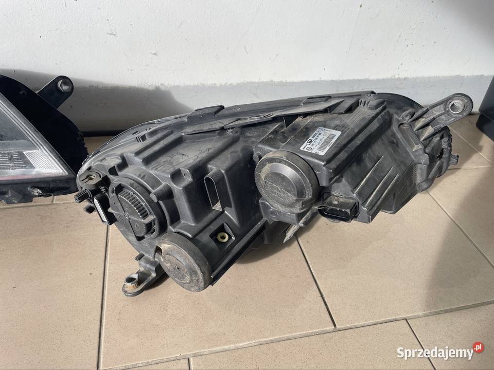 Lampy przednie Volkswagen Passat B7 Paszowice