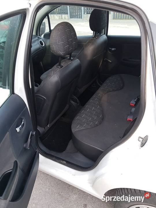 Piękny bez grama rdzy znikome spalanie manualna Warka