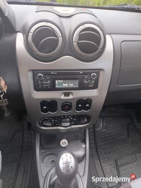 Dacia Duster 16 benzyna 2013r 216000 100 sprawny granatowy Kleczew