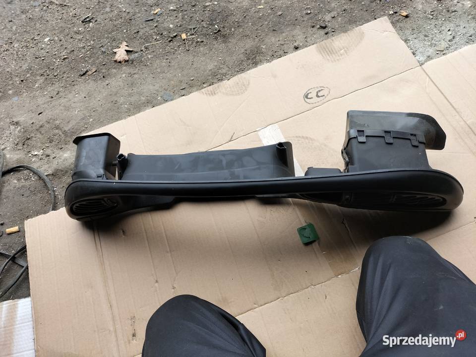 FORD MONDEO MK2 OBUDOWA OSŁONA RAMKA LICZNIKA Kamień-Kolonia