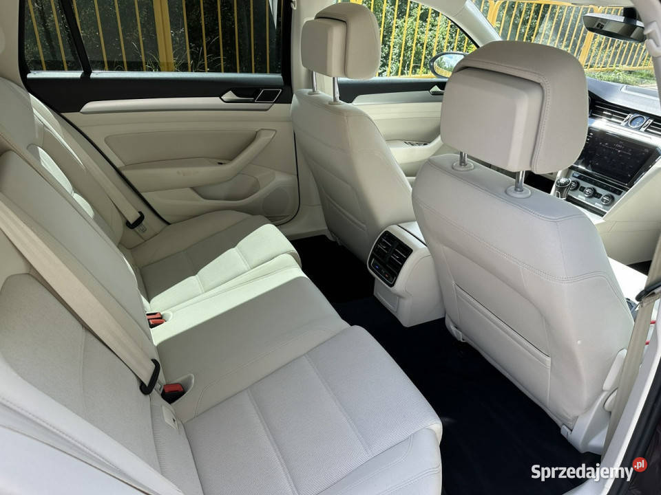 Volkswagen Passat Volkswagen Passat B8 16TDI elektryczne lusterka wielkopolskie Gostyń