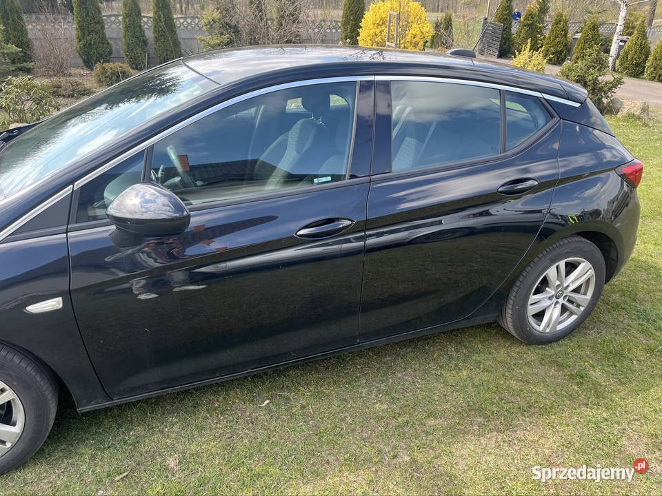 Sprzedam Opel Astra K światła przeciwmgielne wielkopolskie Konin