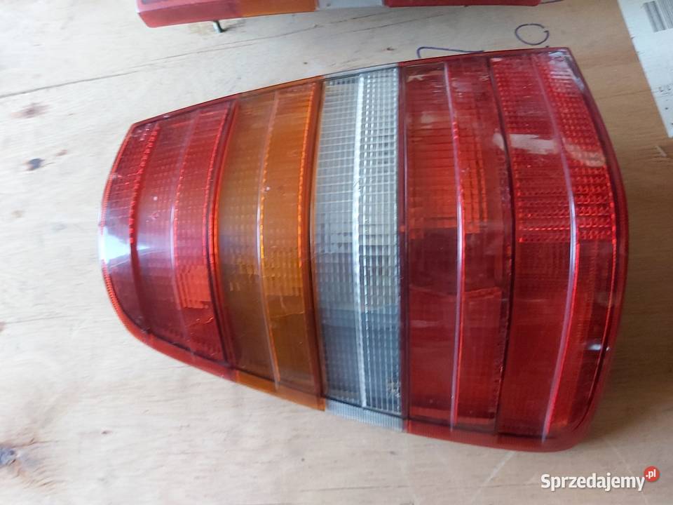 Lampy tylne tył w124 kombi ULO Mercedes oryginał Radecznica