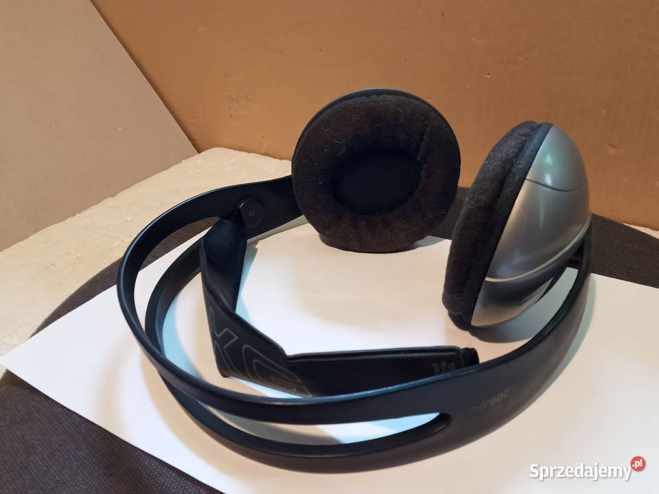 Słuchawki bezprzewodowe AKG F206 AFC Poznań