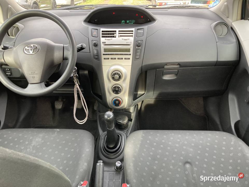 Toyota Yaris wielofunkcyjna kierownica Chorzów