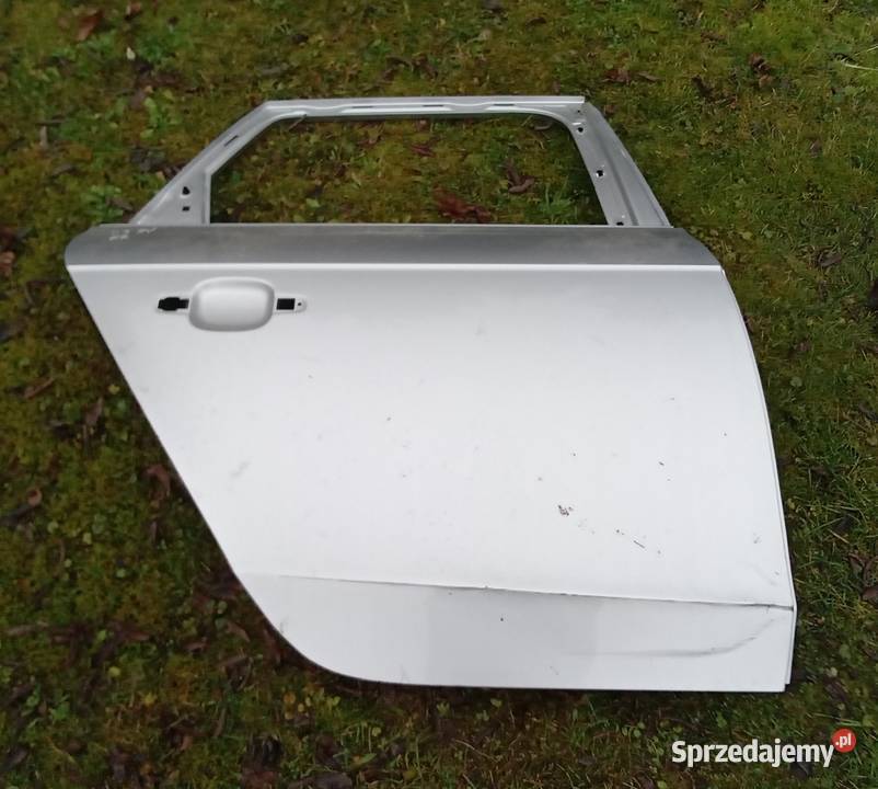 Audi A3 8V Hathback drzwi tylne prawe Przeźmierowo