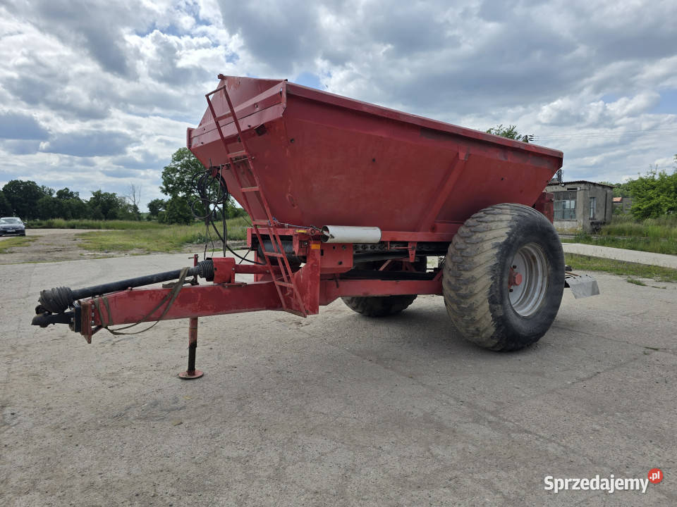 Rozsiewacz wapna nawozów BREDAL K105 Rozsiewacze nawozów lubuskie Baczyna