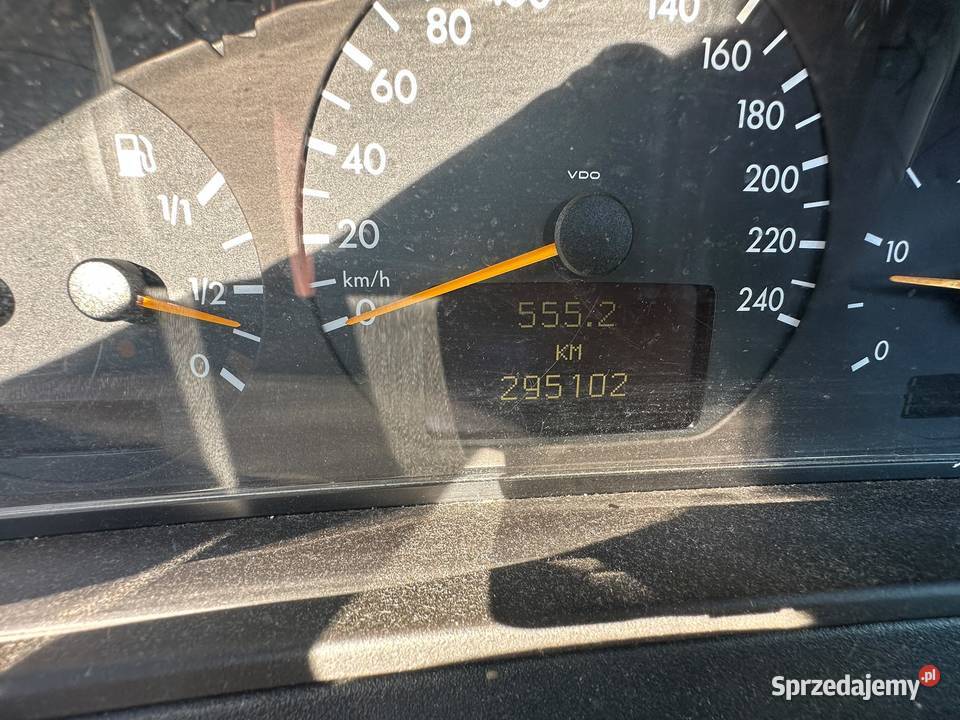MercedesBenz W210 E220