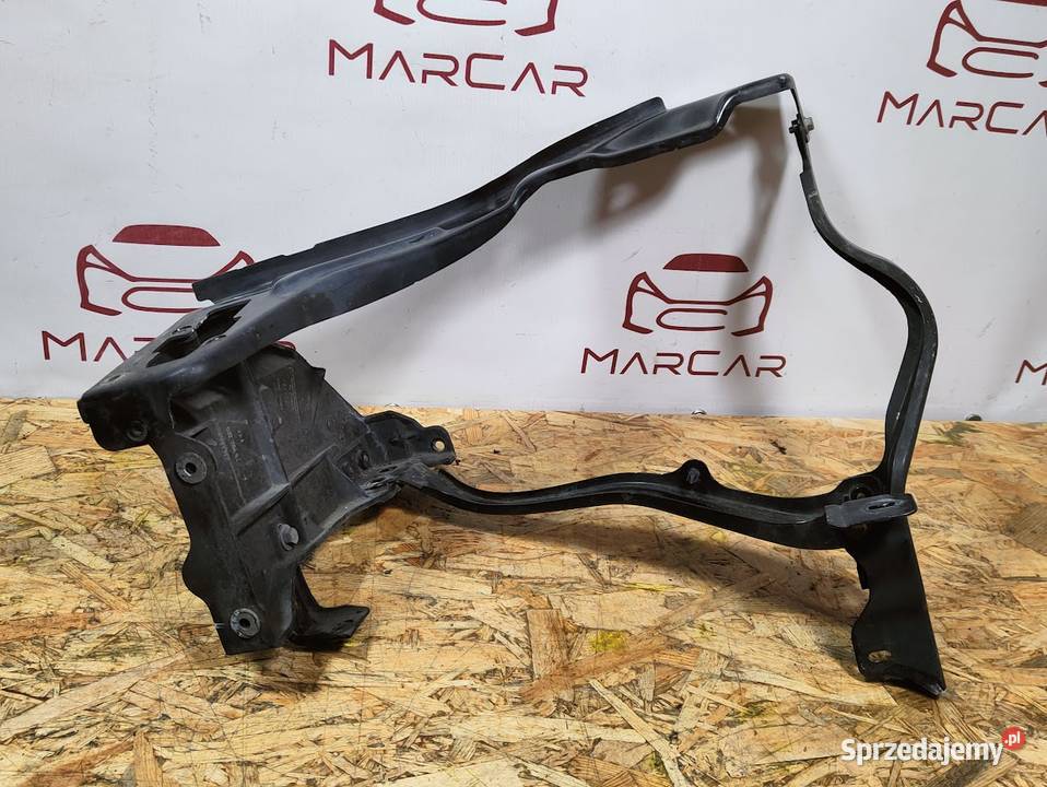 Okular Uchwyt Lampy Lewy Przód Mercedes W212 Części montażowe sprzedam