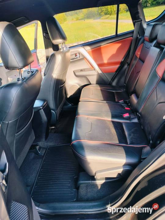 TOYOTA RAV4 4x4 2015 nieuszkodzony