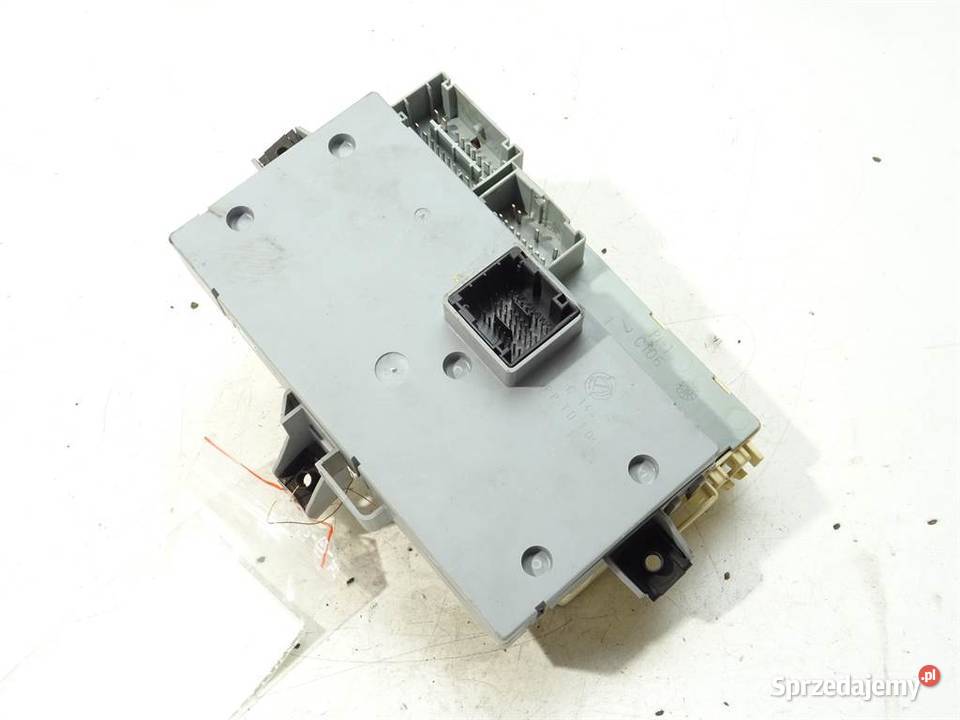 SKRZYNKA BEZPIECZNIKÓW FIAT STILO Hatchback 0110