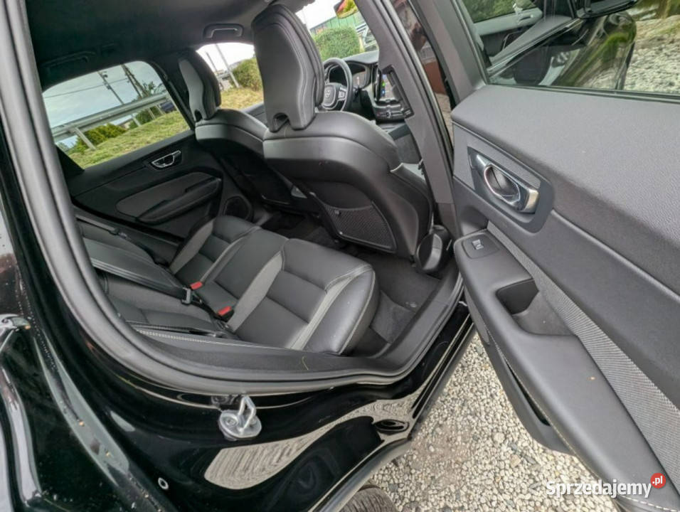 Volvo XC 60 xc 60 AWD B4 II 2017 nieuszkodzony XC 60 Kamienna Góra