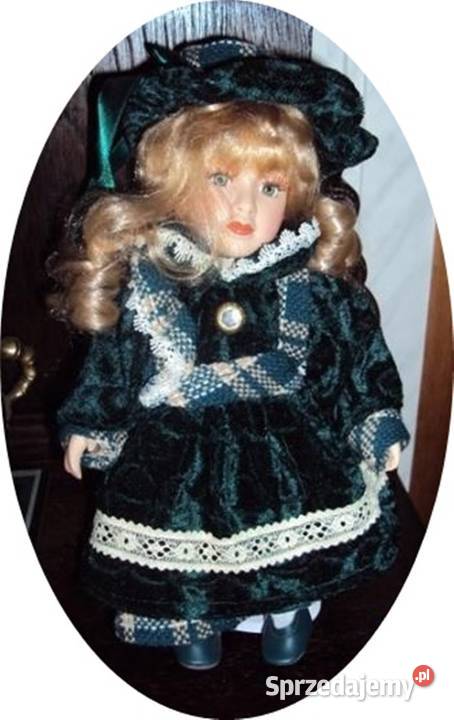 Piękna porcelanowa lala