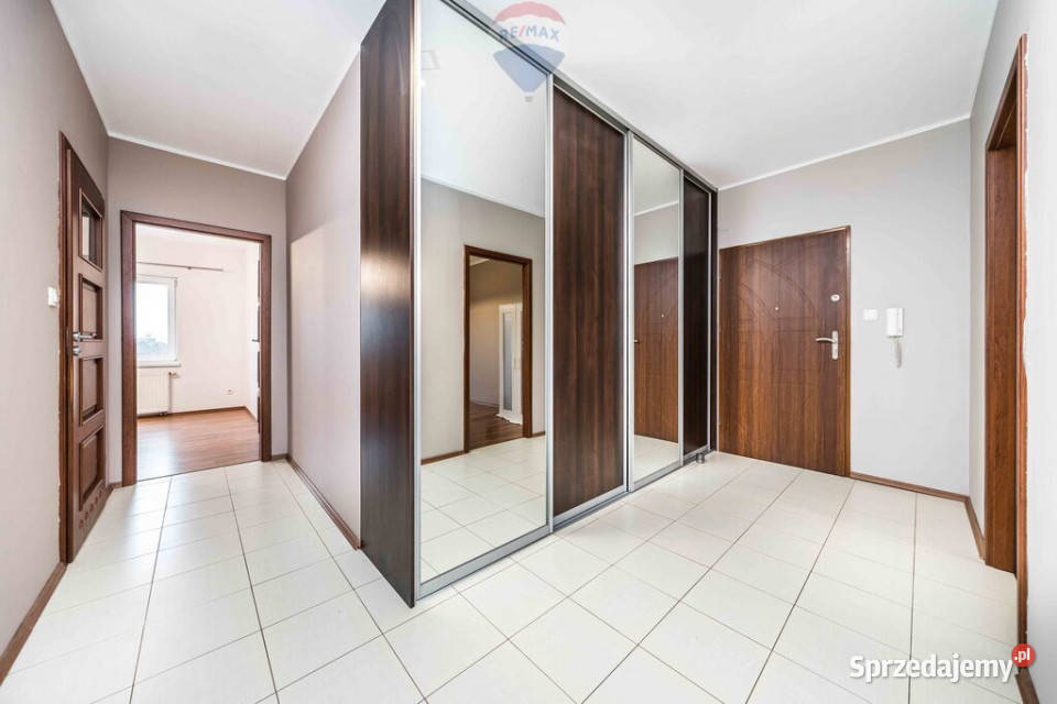 Trzypokojowe mieszkanie z balkonem Grunwald