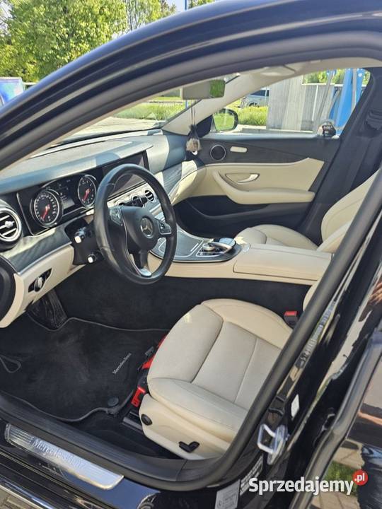 Mercedes Benz EKlasa W213 20 Benzyna 200 2018r Zdrowa sprzedam