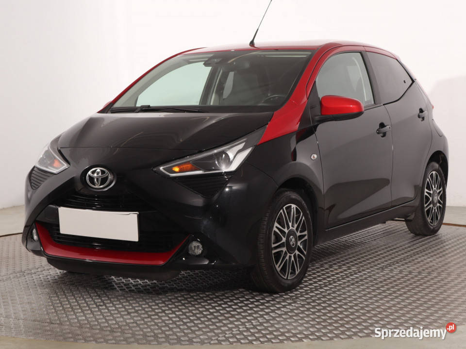 Toyota Aygo 10 VVTi 4/5 Katowice sprzedam