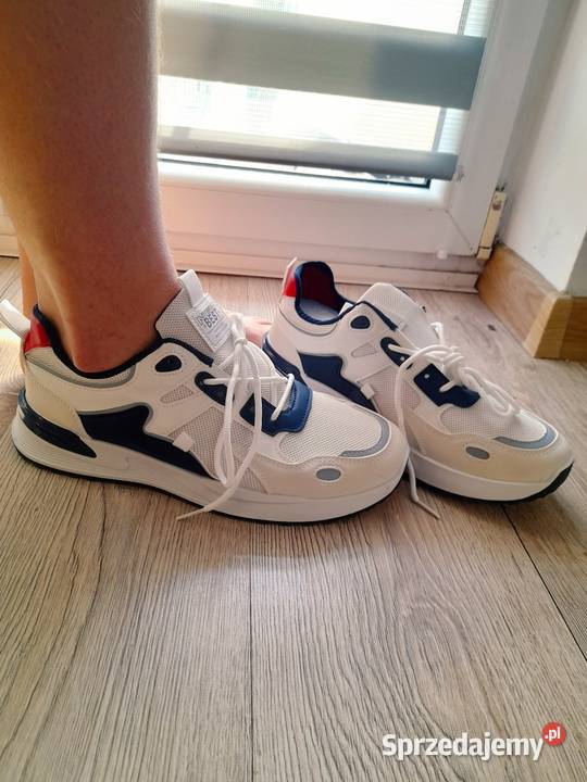 Męskie niskie sznurowane buty do biegania z biały Gostyń