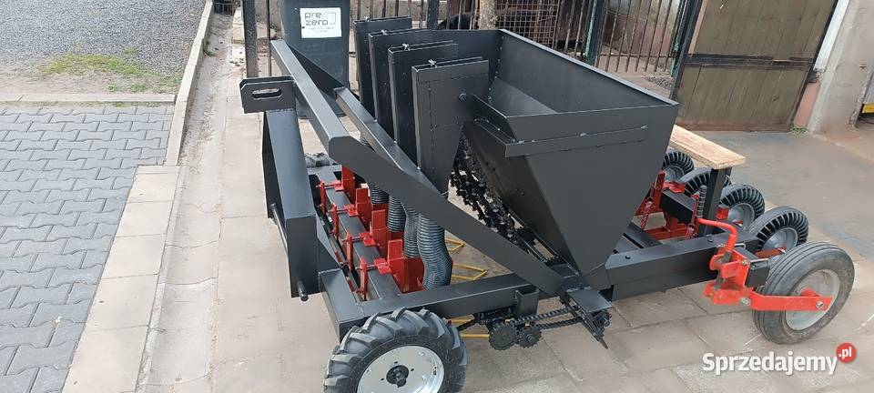 Sadzarka dymka cebula czosnek bób warzywa Kutno